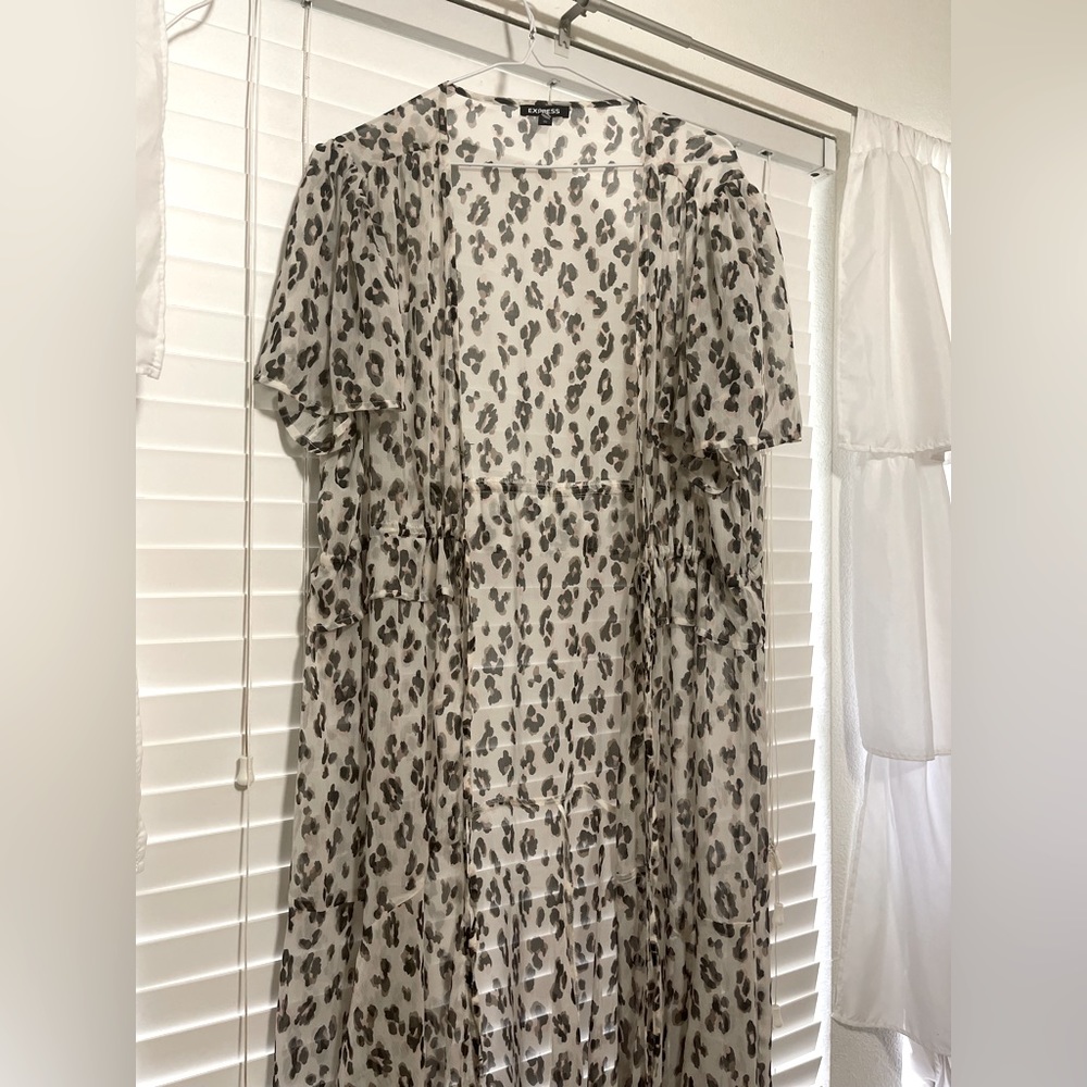 Cheetah print covering